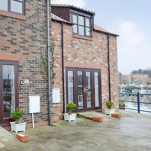 Holiday home Moon River United Kingdom